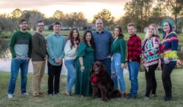 一个少年在即将满18岁的童话时刻被收养