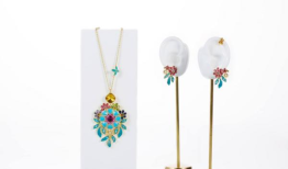 美国滑雪明星Shiffrin称赞她不寻常的皇冠：“太漂亮了”