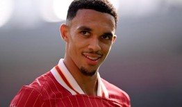 特伦特·亚历山大-阿诺德透露了他与皇马的联系将决定他在利物浦的未来