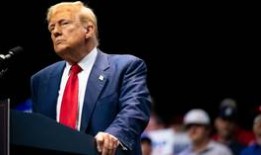 特朗普称伊朗对他的生命构成“巨大威胁”