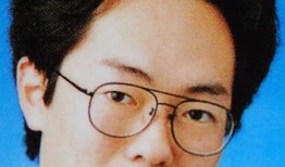 精神科开着卡车冲进人群，捅死了七个人，因为他“孤独”