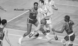 76人队，公牛队哀悼NBA冠军切特·沃克的逝世