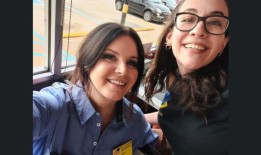 拉娜·德雷讲述了她在阿拉巴马州华夫饼屋轮班的故事