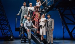 “这就是你所感受到的性感!”来看看百老汇舞台剧《伦皮卡》的演员和创作团队吧