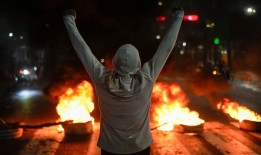 随着向马杜罗施压的外交努力加大，委内瑞拉对暴力的担忧上升