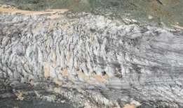 瑞士和意大利因冰川融化而重新划定边界