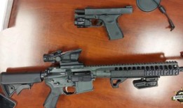 斯诺霍米什县警方逮捕了一名向邻居开枪的男子