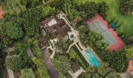 声名狼藉的制片人布雷特·拉特纳试图以每月10万美元的价格出租他的比佛利山庄豪宅