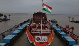 印度果阿造船厂推出两艘塔尔瓦尔级护卫舰中的第一艘“特里普特”号