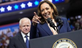 最新民调显示，卡玛拉·哈里斯在美国关键州的选民中领先于唐纳德·特朗普