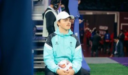 “看到球场在比赛中变得生动起来是一种超现实的体验”