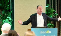 达美航空公司降低科克机场收费，鼓励航空公司改变航线