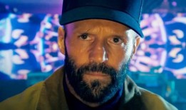 票房汇总：《养蜂人》险胜《贱女孩》赢得周末票房