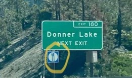 高速公路出口的照片因令人讨厌的原因而走红