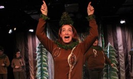 《阿克斯马斯的故事》假期回归的演员阵容