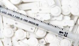 青少年时期的高脂肪量会加重胰岛素抵抗和成年后的肥胖