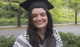 在以色列炮火中丧生的西雅图活动人士被埋葬在土耳其，紧张局势加剧