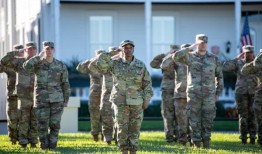 对军队的信任在上升，但仍低于大流行前的水平