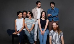 剧作家地平线延长了大卫·阿杰米的立体声世界首演