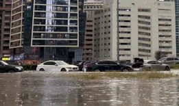 迪拜机场因“异常天气”改变航班