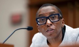 在反犹太主义证词遭到强烈反对后，哈佛校长仍是常春藤盟校的领导人