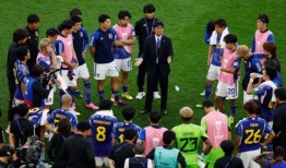 日本队主帅承认在亚洲杯受伤的三真弥存在“风险”