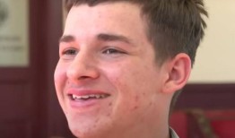 一个少年在即将满18岁的童话时刻被收养