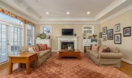 最高法院法官Ketanji Brown Jackson以高于要价的价格出售DC住宅